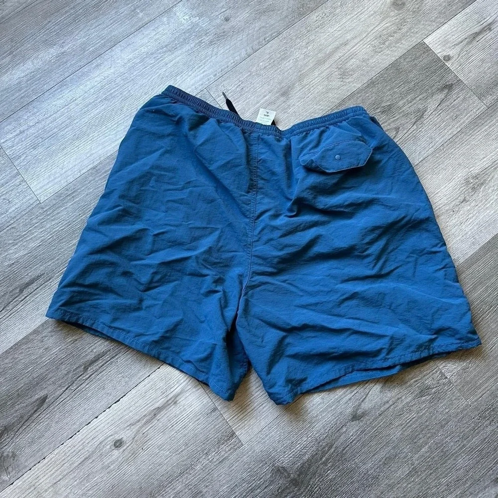 Patagonia Outdoor hiking shorts size XL mens fleece lined